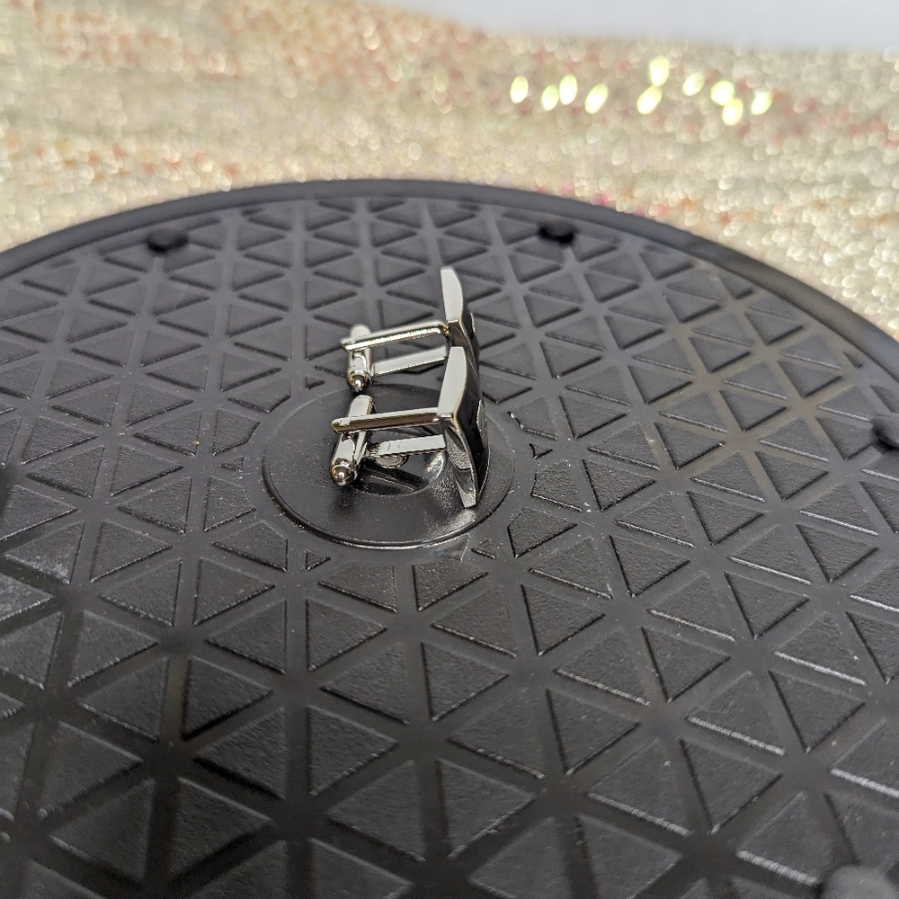 Cufflinks - Picture 2 of 5